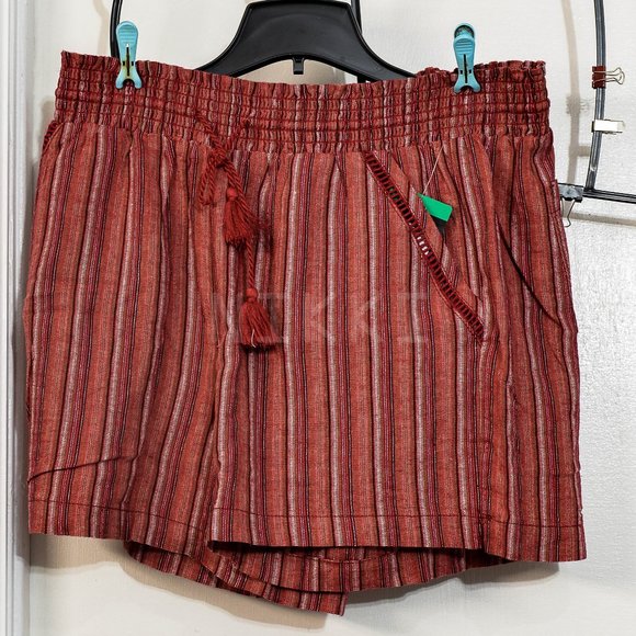 BRIGGS Pants - Brand new Briggs Ladies Linen short  RED